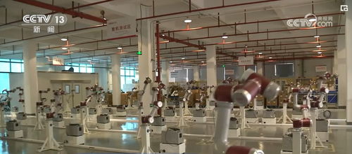 我國(guó)機(jī)器人領(lǐng)域基礎(chǔ)研發(fā)能力提升 產(chǎn)業(yè)規(guī)模持續(xù)壯大